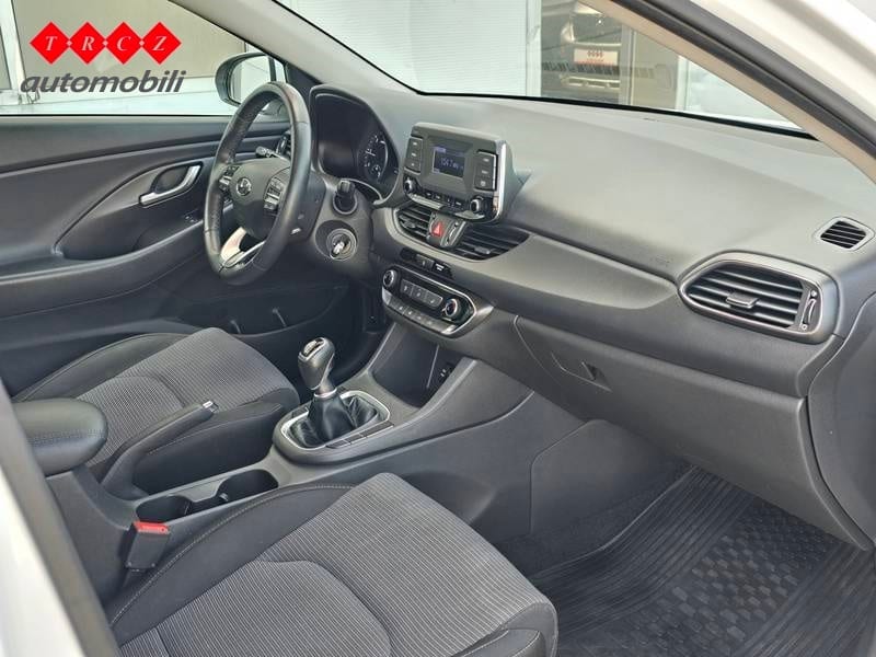 HYUNDAI I30 1.6 CRDI - 6