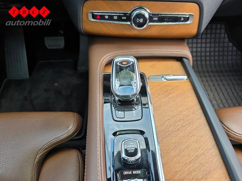 VOLVO XC90 B5 4WD *** 7 SJEDALA ** - 11