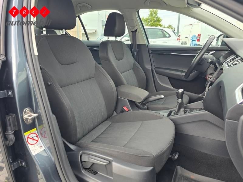 ŠKODA OCTAVIA Style 1,6 TDI - 8