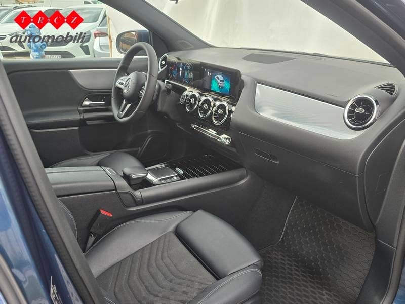 MERCEDES GLA 200d - 6
