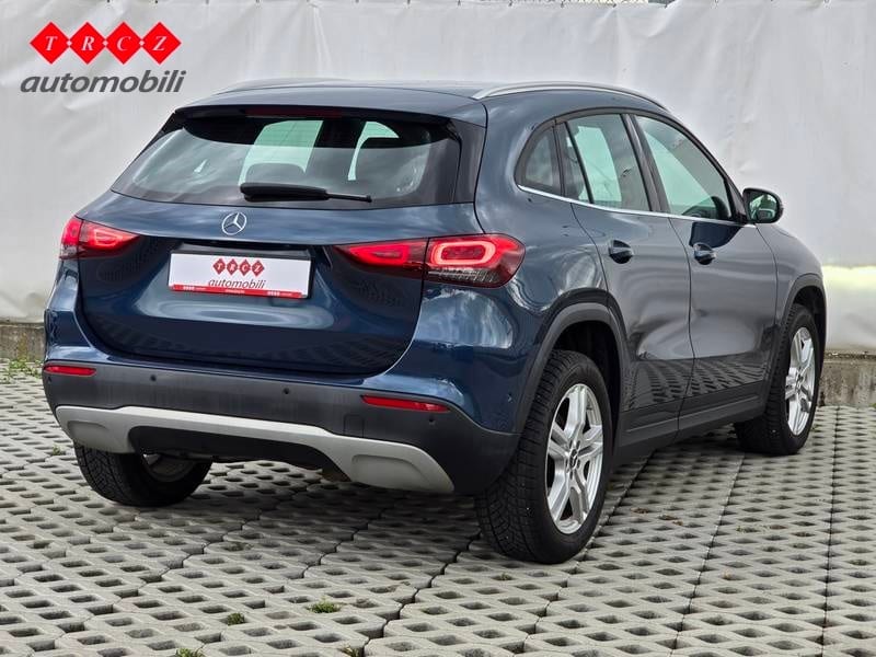 MERCEDES GLA 200d - 4