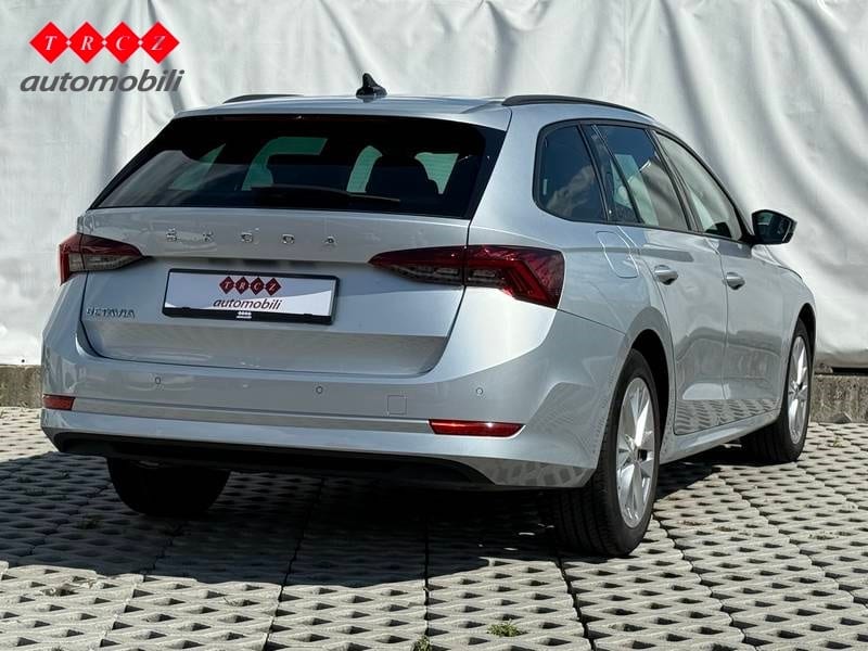 ŠKODA OCTAVIA COMBI 2.0 TDI STYLE