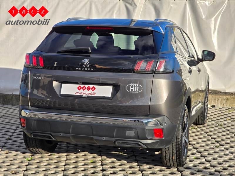 PEUGEOT 3008 1.5 HDI EAT8 ALLURE