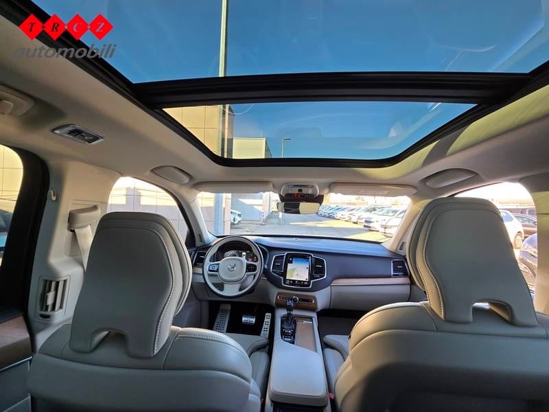 VOLVO XC90 D5 INSCRIPTION - 9