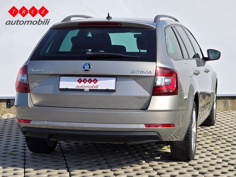 ŠKODA OCTAVIA COMBI 1.6 TDI - 3