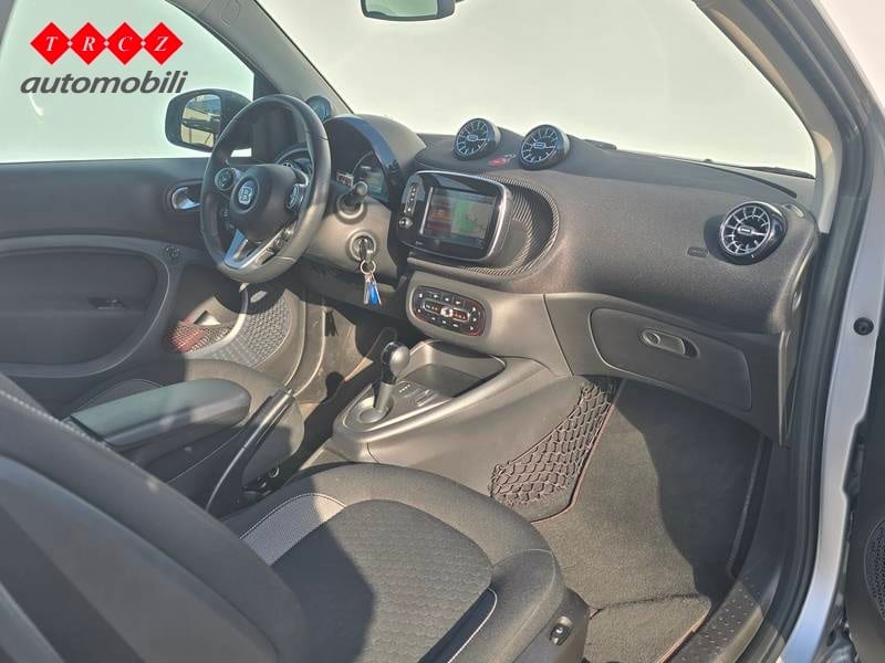 SMART FORTWO EQ USHUAIA EDITION