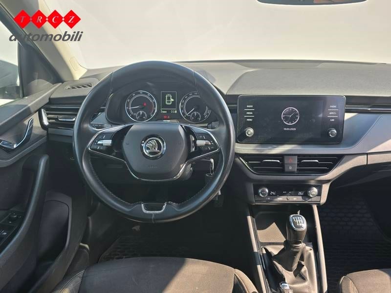 ŠKODA SCALA 1.0 TSI BUSINESS - 9