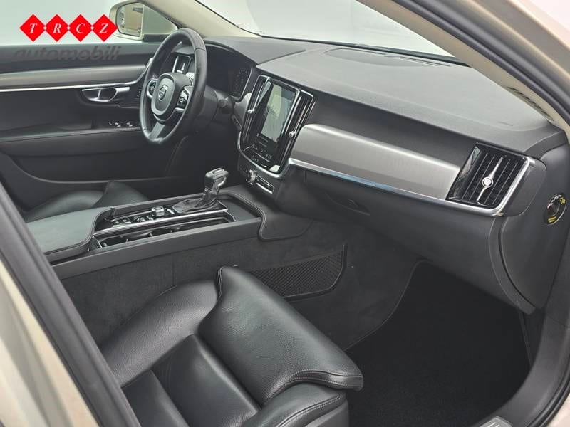 VOLVO S90 2.0 D3 - 6