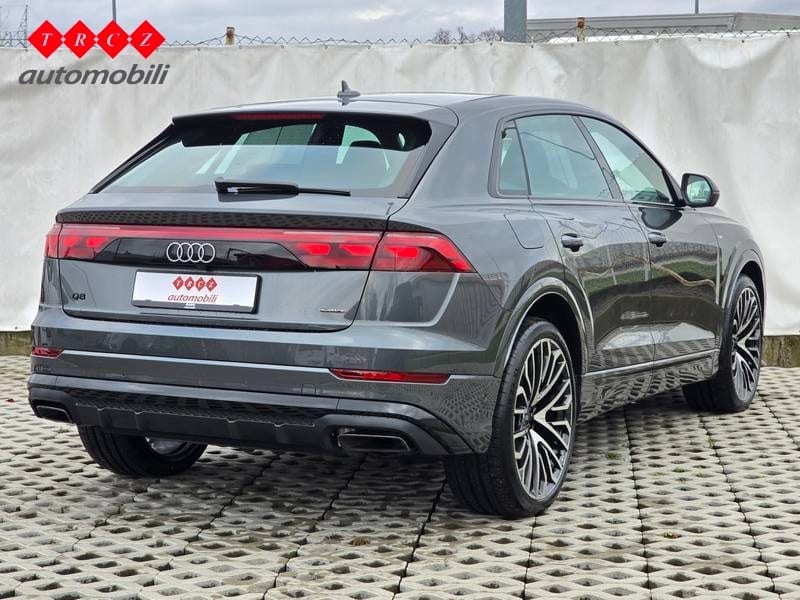 AUDI Q8 60 TFSIe - 4