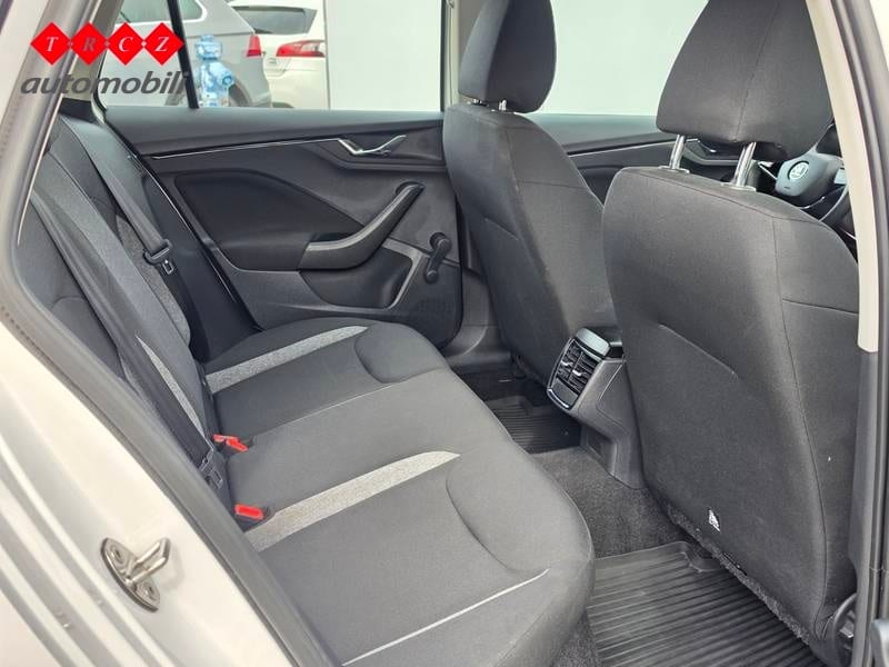 ŠKODA KAMIQ 1.0 TSI - 5