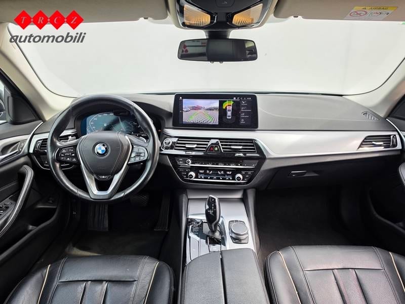 BMW SERIJA 5 520d xDrive - 8