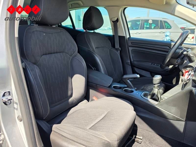 RENAULT MEGANE 1.5 DCI - 7