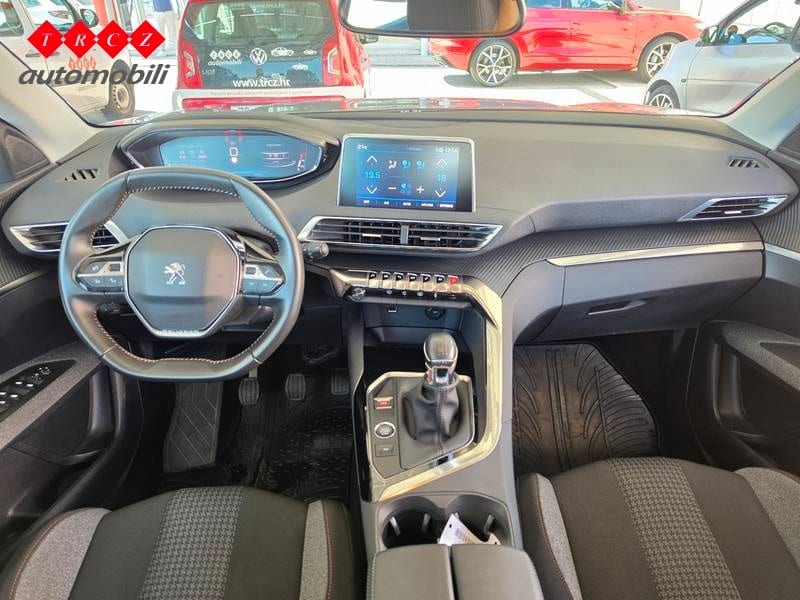 PEUGEOT 3008 ACTIVE BUSINESS 1.2 PureTech - 9