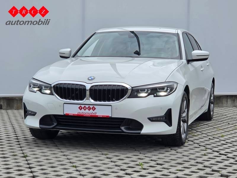 BMW SERIJA 3 320i - 2