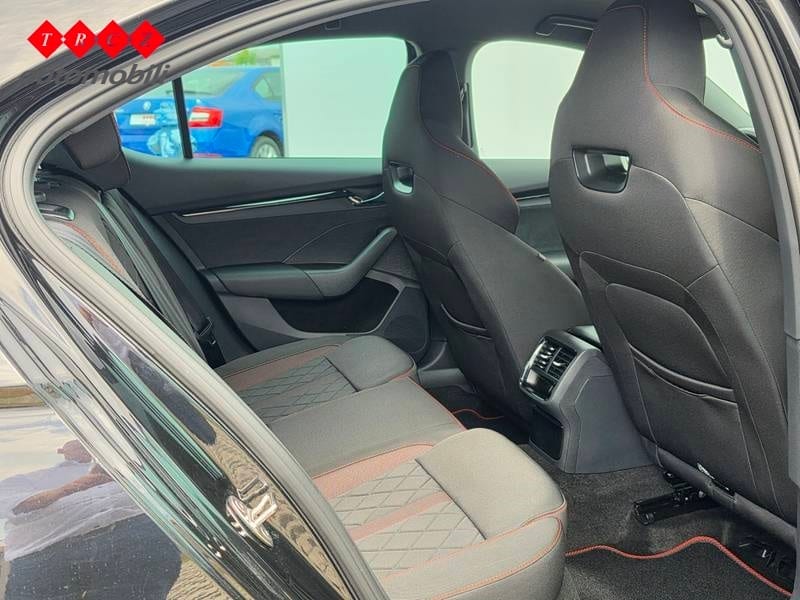 ŠKODA OCTAVIA RS 2.0 TDI DSG - 5