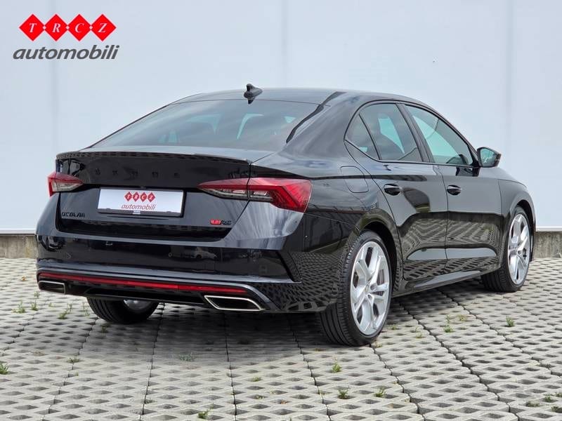 ŠKODA OCTAVIA RS 2.0 TDI DSG - 4
