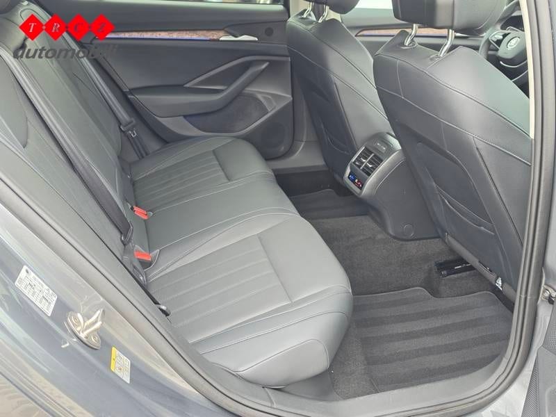ŠKODA SUPERB L&K 2.0 TDI 4X4 DSG - 5
