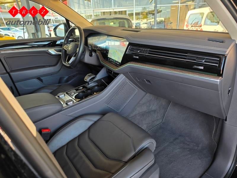 VW TOUAREG 3.0 TDI DSG 4Motion - 6
