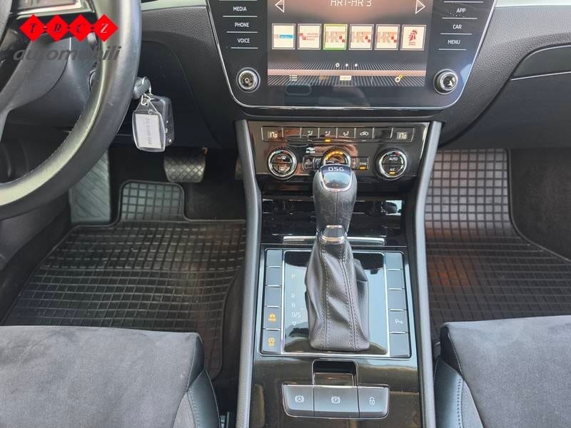 ŠKODA SUPERB 2.0 TDI DSG - 11