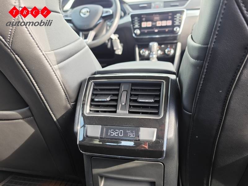 ŠKODA SUPERB 2.0 TDI DSG - 8