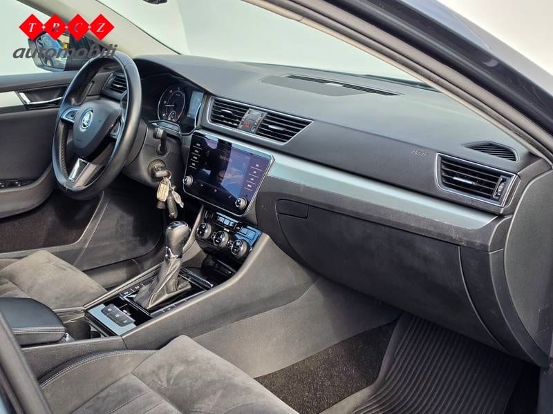 ŠKODA SUPERB COMBI 2.0 TDI DSG - 5