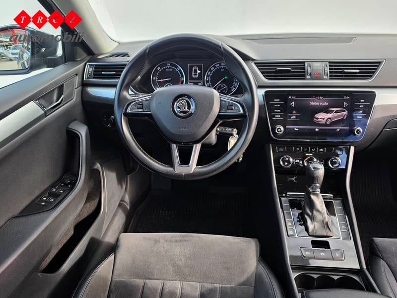 ŠKODA SUPERB COMBI 2.0 TDI DSG - 9