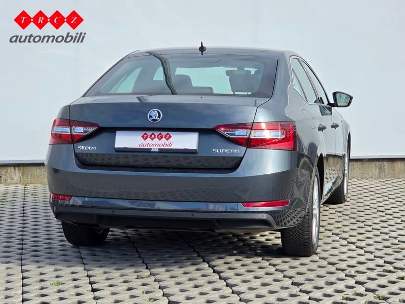 ŠKODA SUPERB 2.0 TDI DSG