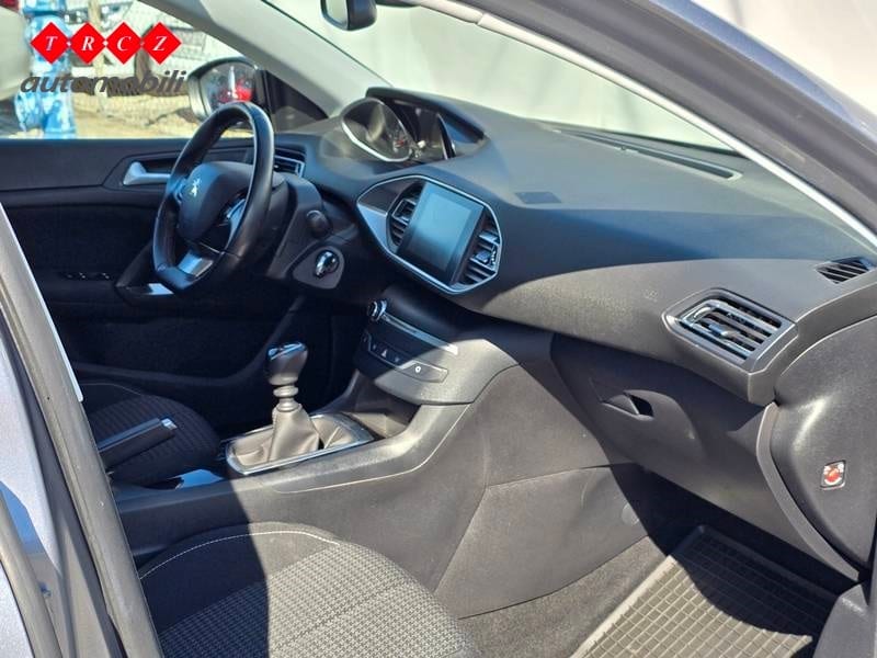 PEUGEOT 308 1.5 HDI - 6
