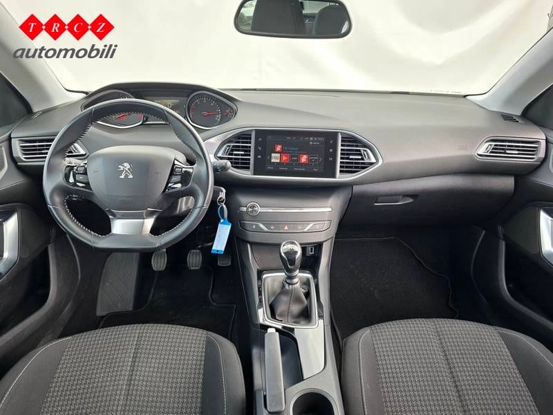 PEUGEOT 308 1.5 HDI - 8