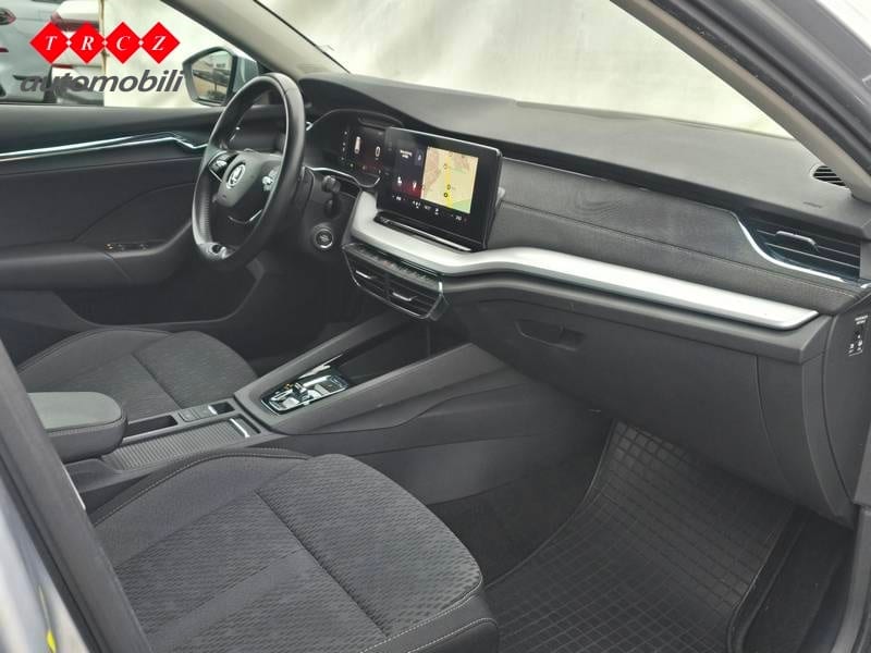 ŠKODA OCTAVIA COMBI 2.0 TDI DSG STYLE - 6