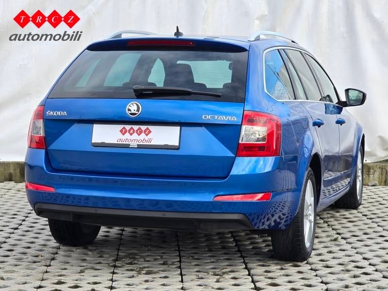 ŠKODA OCTAVIA COMBI 1.6 TDI - 3