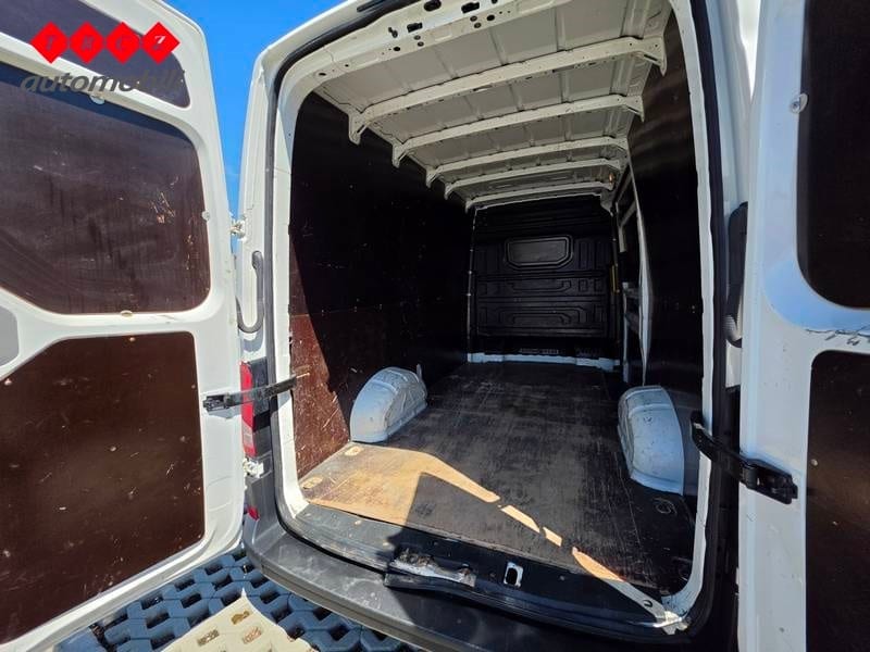 VW CRAFTER 2.0 TDI - 5