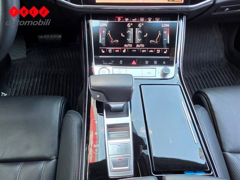 AUDI A8 50 TDI quattro - 11