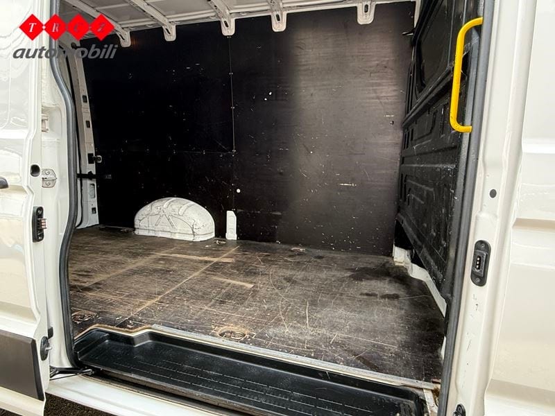 VW CRAFTER 2.0 TDI - 6