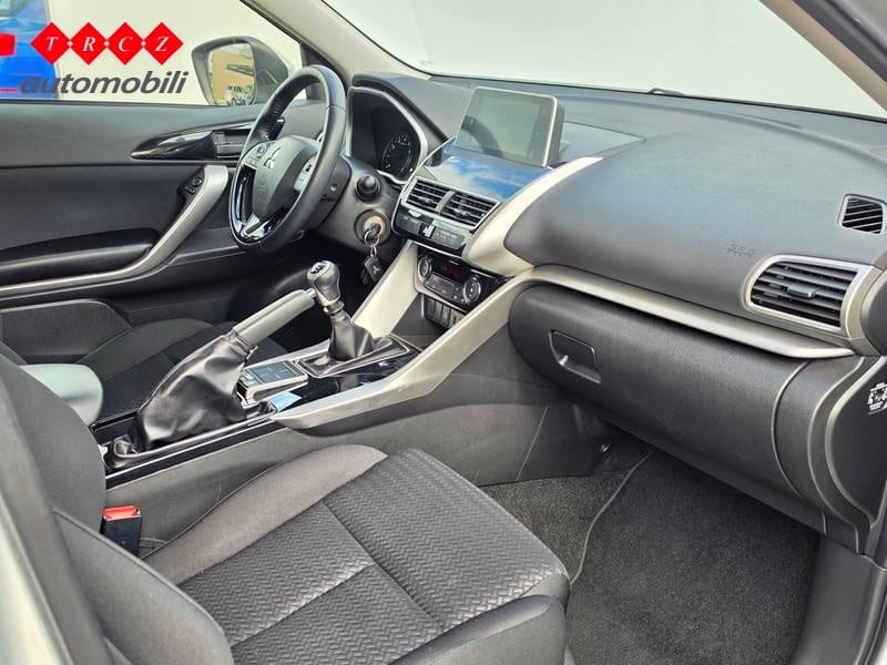 MITSUBISHI ECLIPSE CROSS INVITE 2 WD MT - 6