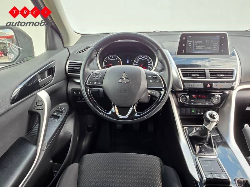 MITSUBISHI ECLIPSE CROSS INVITE 2 WD MT - 9