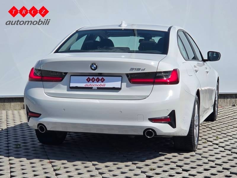 BMW SERIJA 3 318d