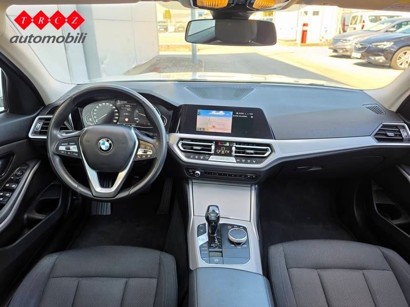 BMW SERIJA 3 318d - 10