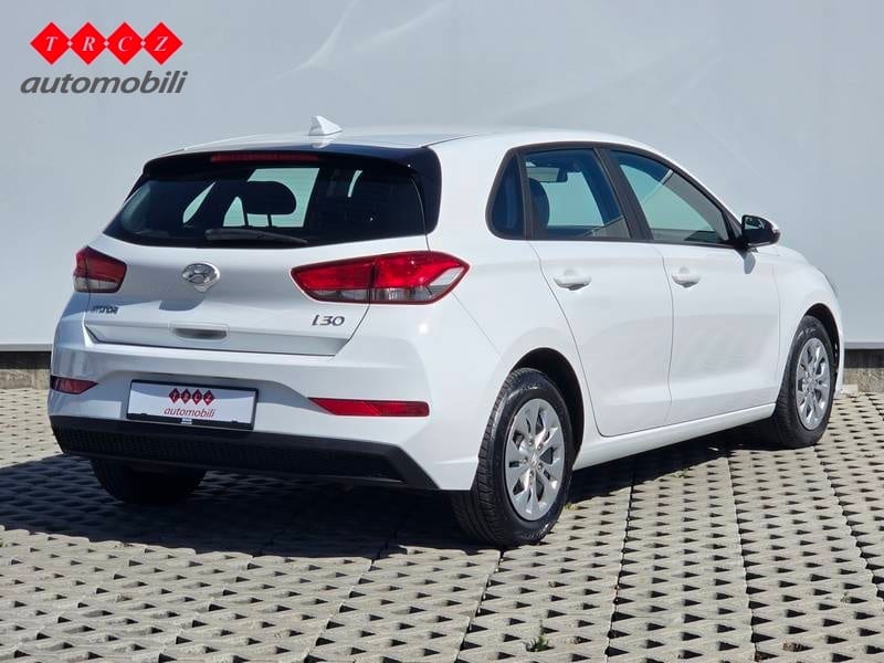 HYUNDAI I30 1.6 CRDI - 4