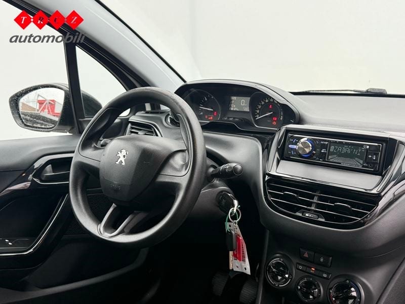 PEUGEOT 208 1.6 HDI - 8