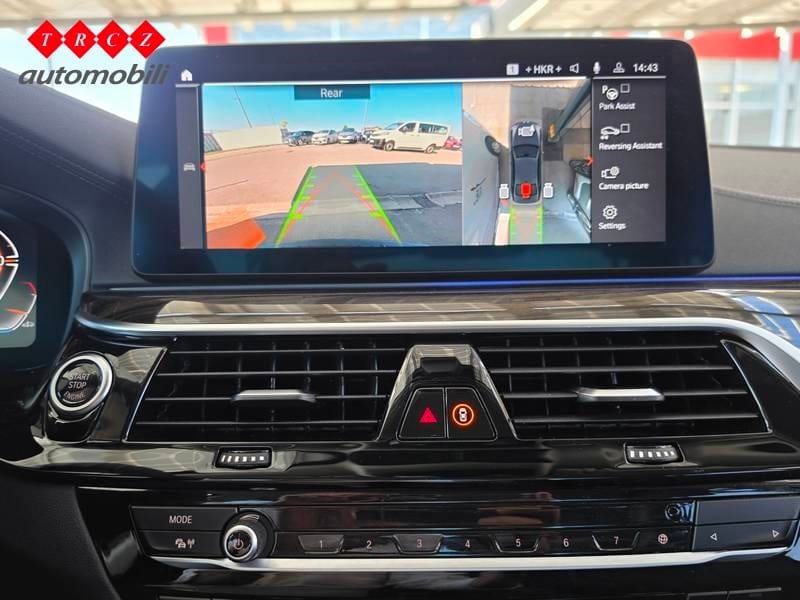 BMW SERIJA 5 530d xDrive - 11