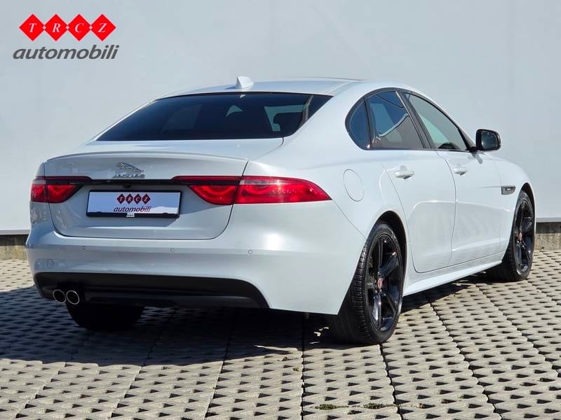 JAGUAR XF 2.0d R sport - 4