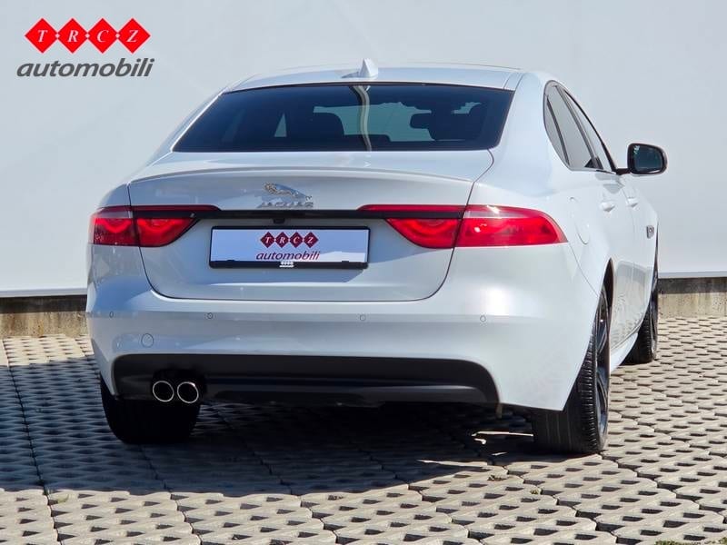 JAGUAR XF 2.0d R sport - 3