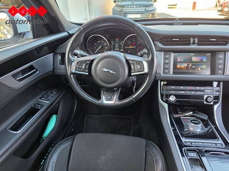 JAGUAR XF 2.0d R sport - 10