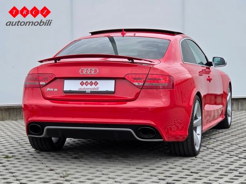 AUDI RS5 4.2 V8 - 3