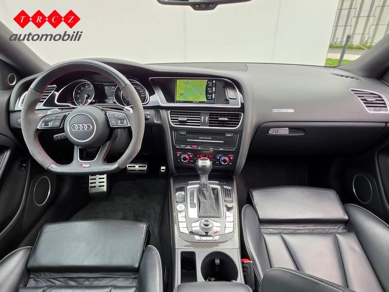 AUDI RS5 4.2 V8 - 8
