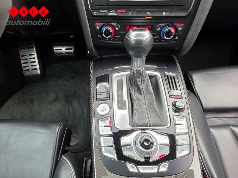 AUDI RS5 4.2 V8 - 10