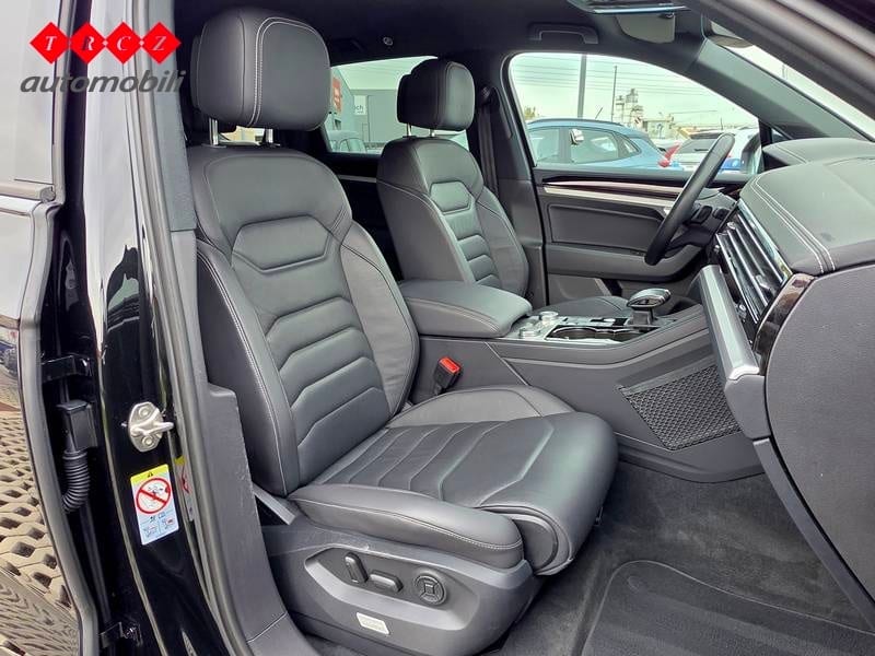 VW TOUAREG 3.0 TDI DSG 4Motion - 7