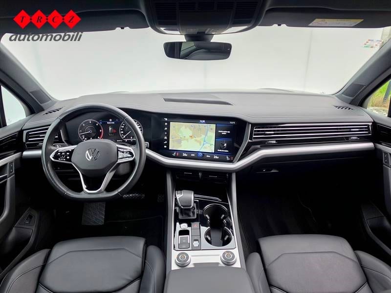 VW TOUAREG 3.0 TDI DSG 4Motion - 8
