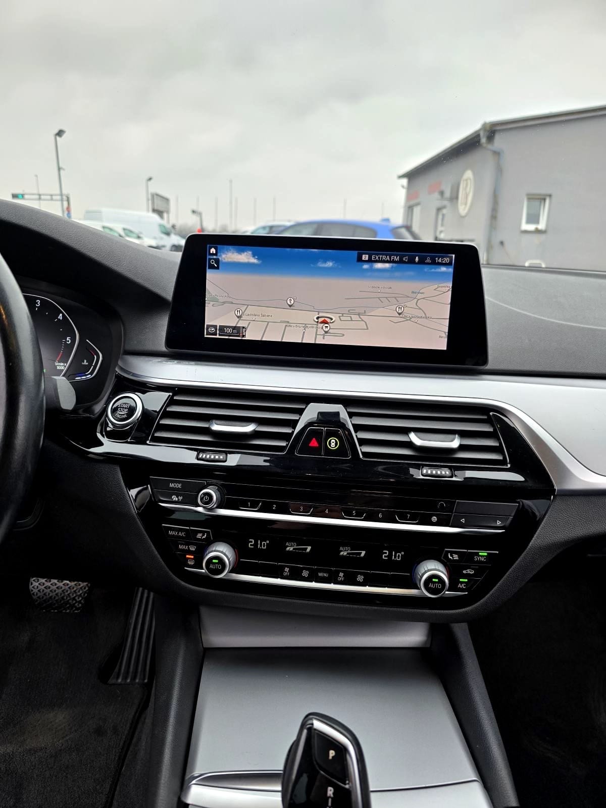 BMW 520D * REDIZAJN MODEL * ODLIČNO STANJE * SERVISNA KNJIGA * - 14